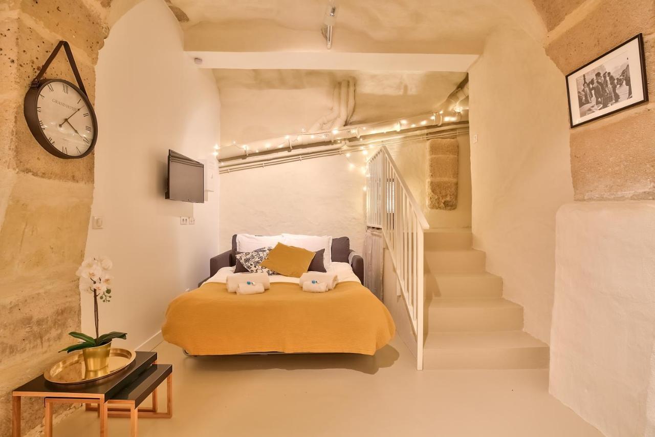New Stunning 4 Bdrs Apt, With Ac - Le Marais パリ エクステリア 写真