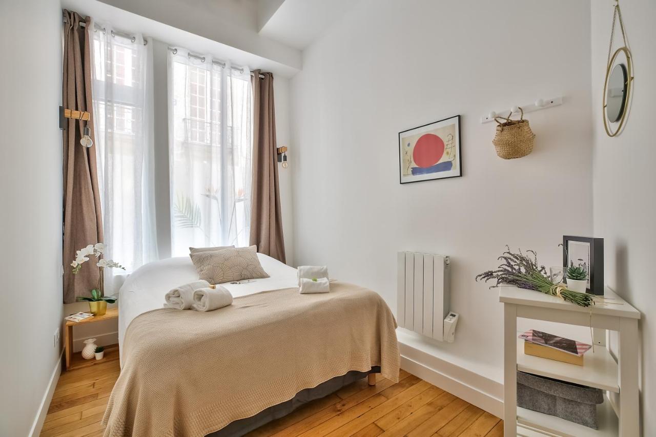New Stunning 4 Bdrs Apt, With Ac - Le Marais パリ エクステリア 写真